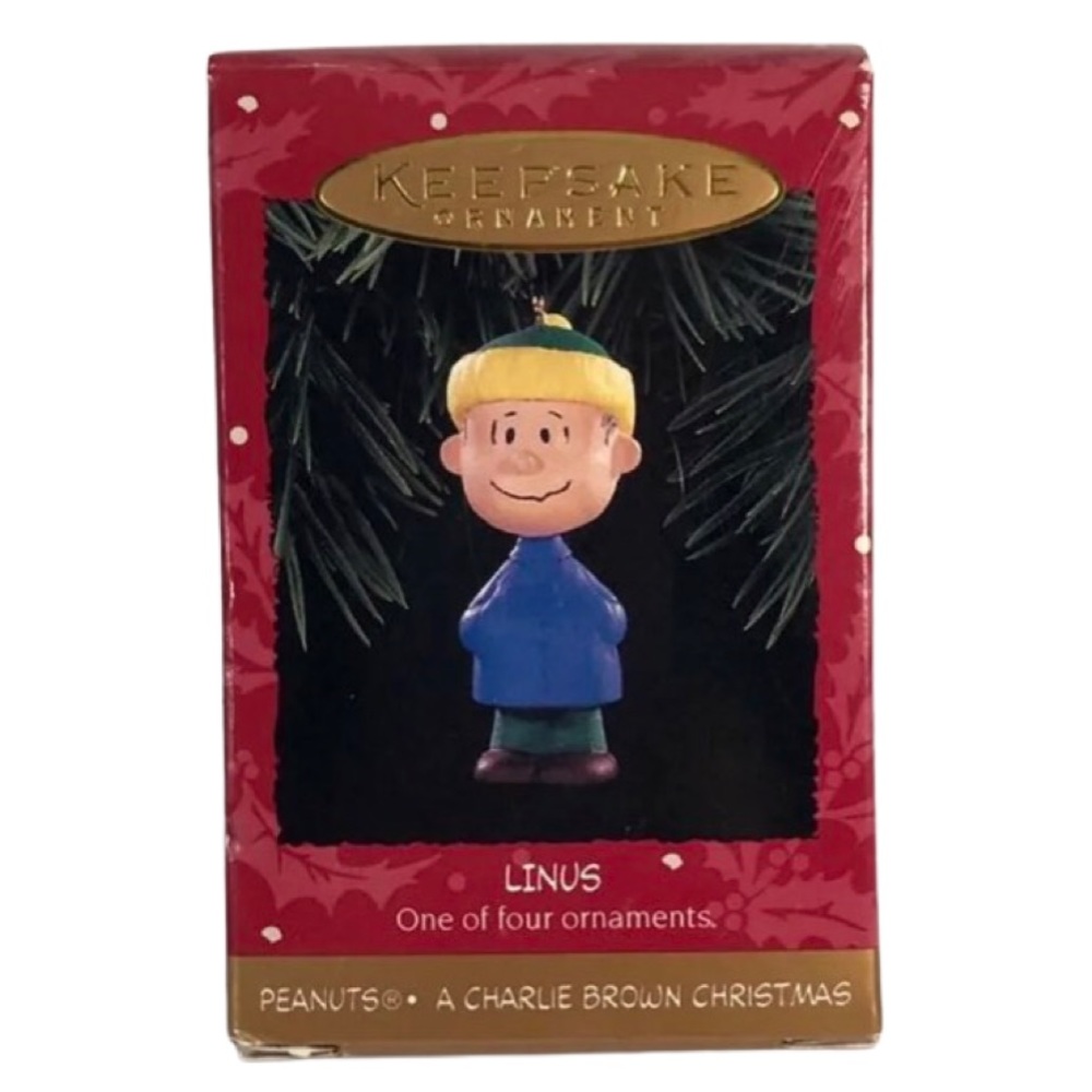 NEW Hallmark Linus Peanuts Charlie Brown